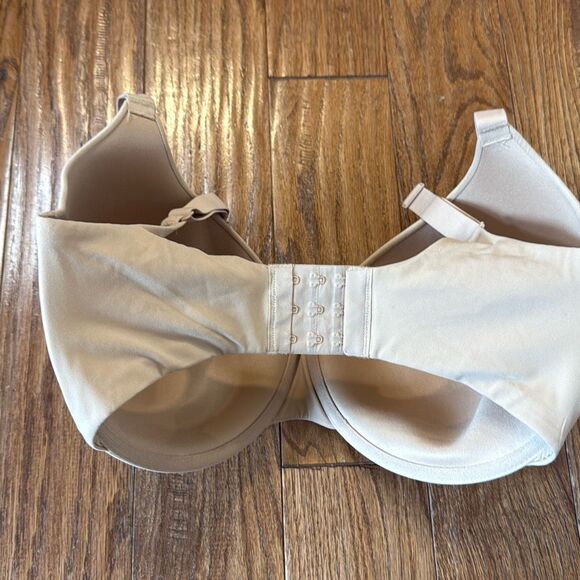 SKIMS underwire tshirt bra 36h nude - Picture 6 of 9